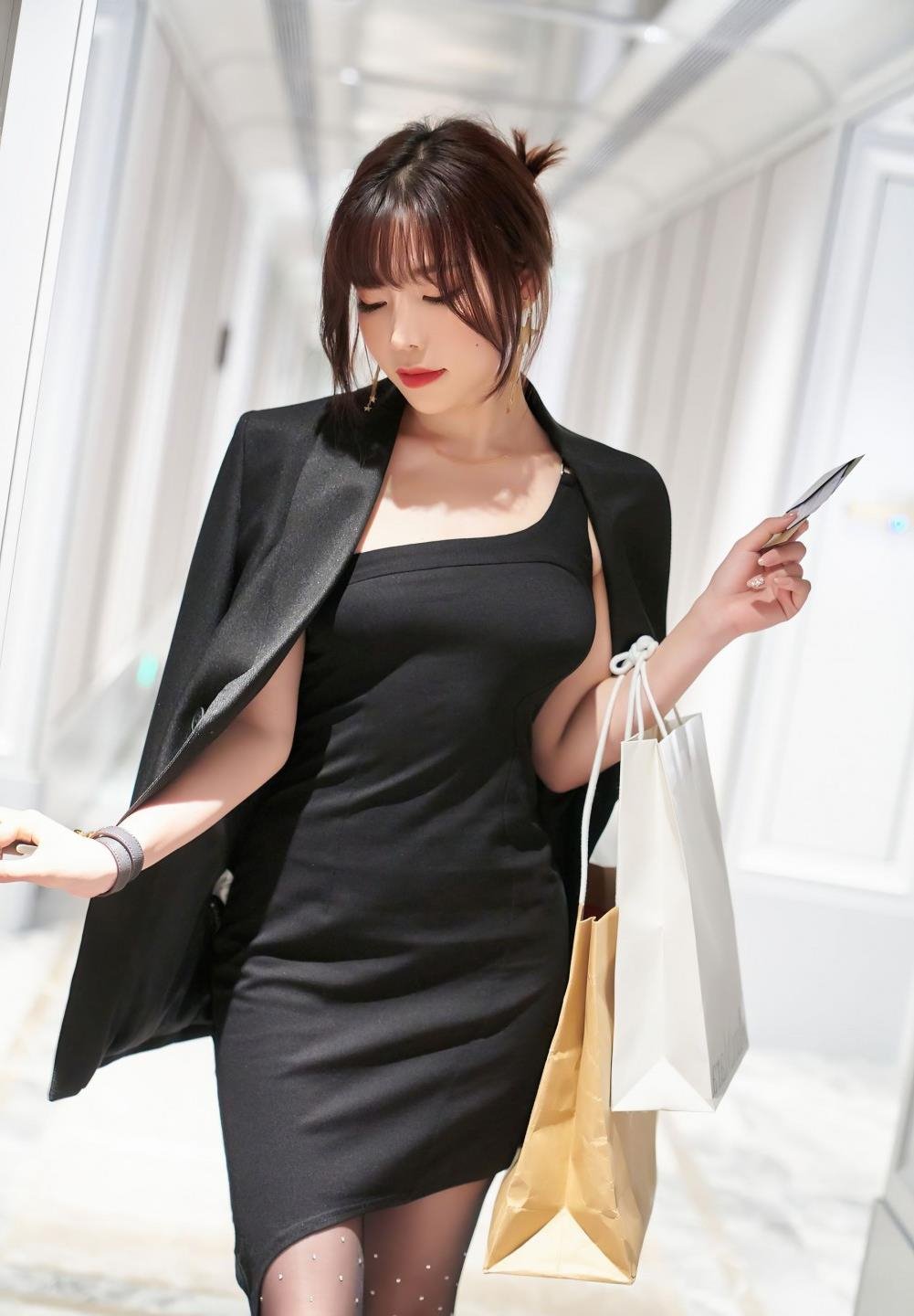 ������93������