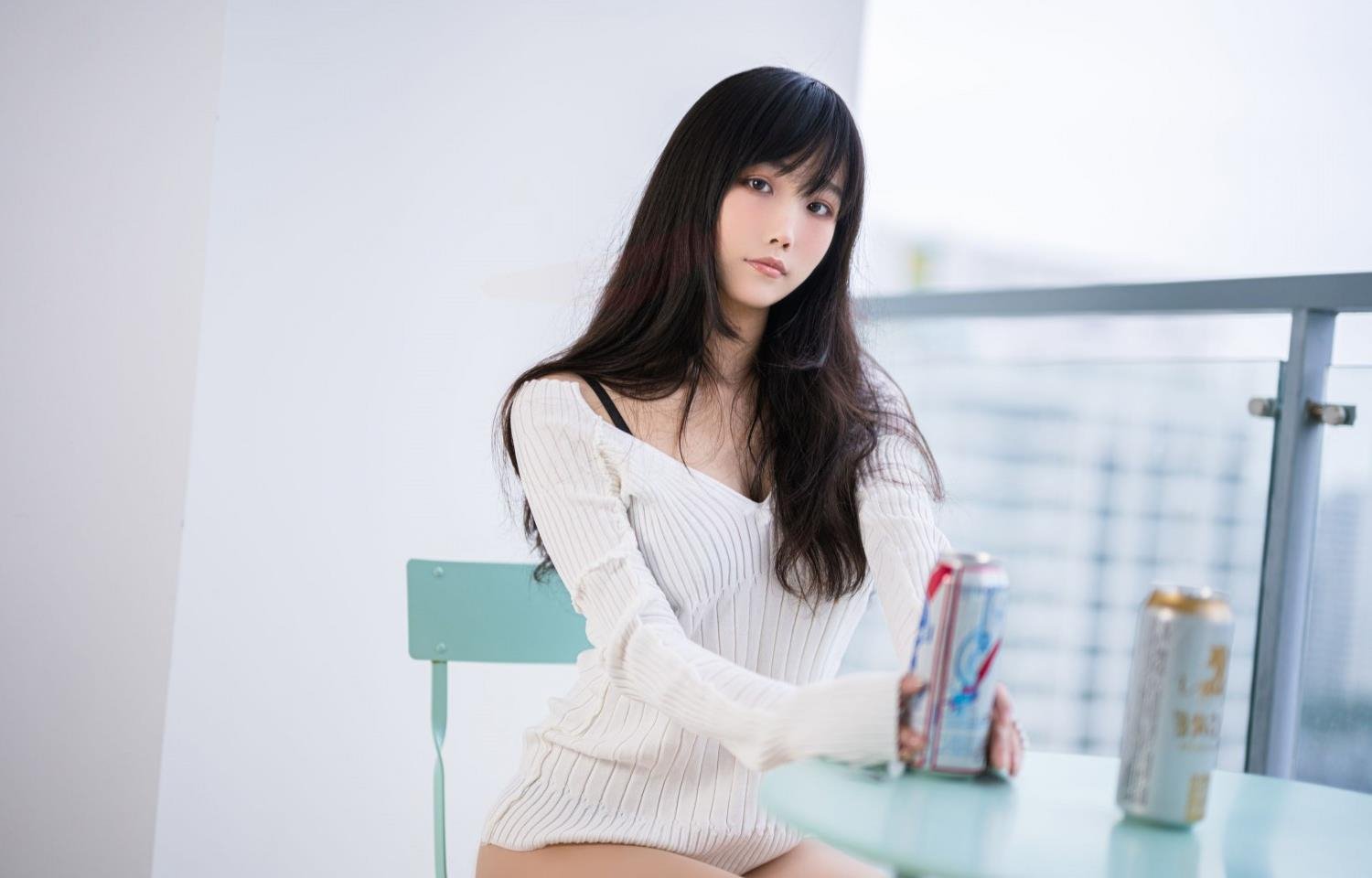 Ů��ֱ����