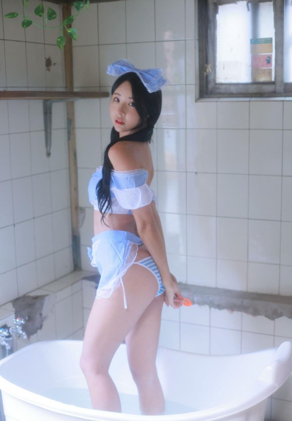 �ŵ�Ůͬ��ʦ��Ůͬѧ��