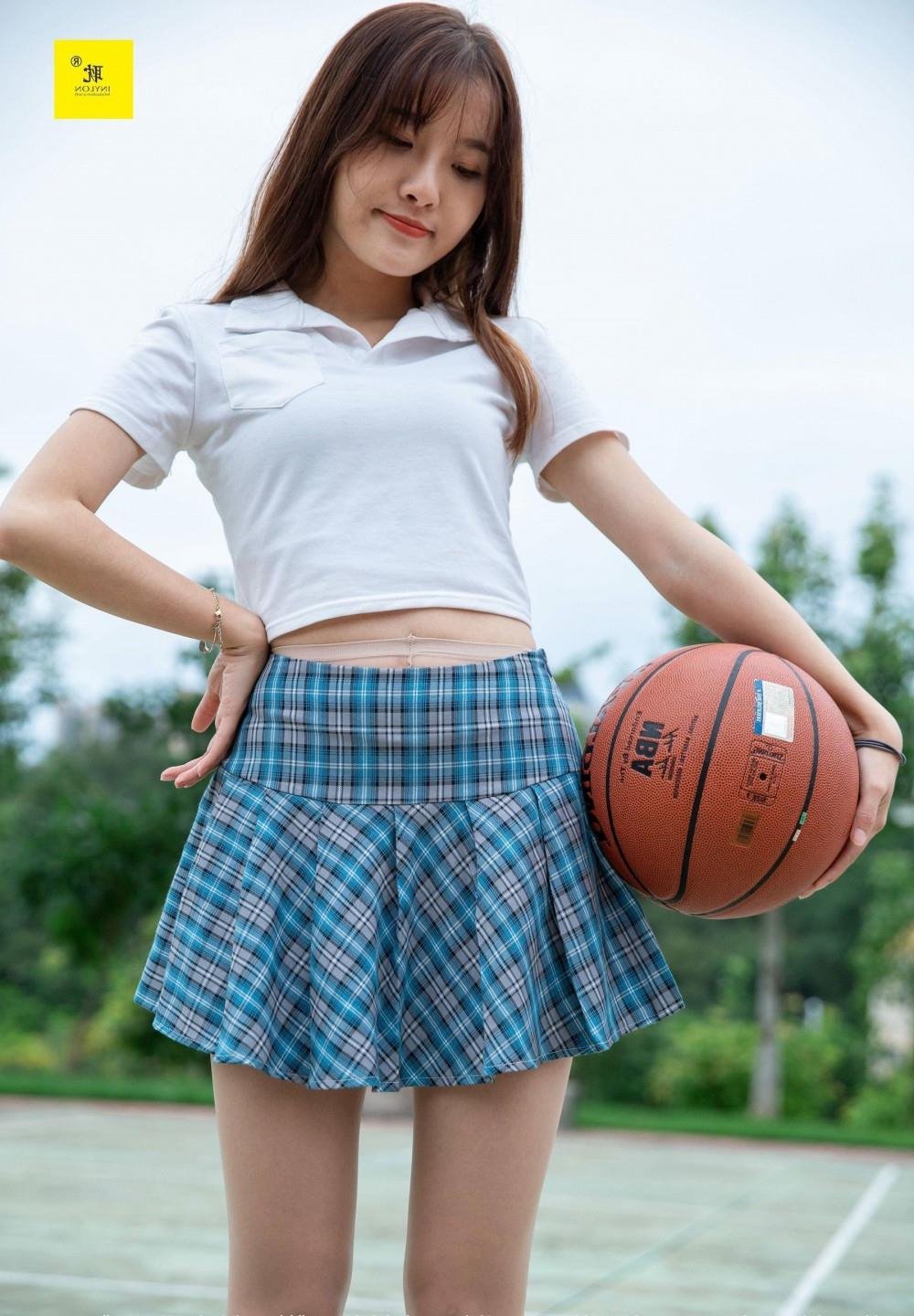 ����Ů��ѵ����