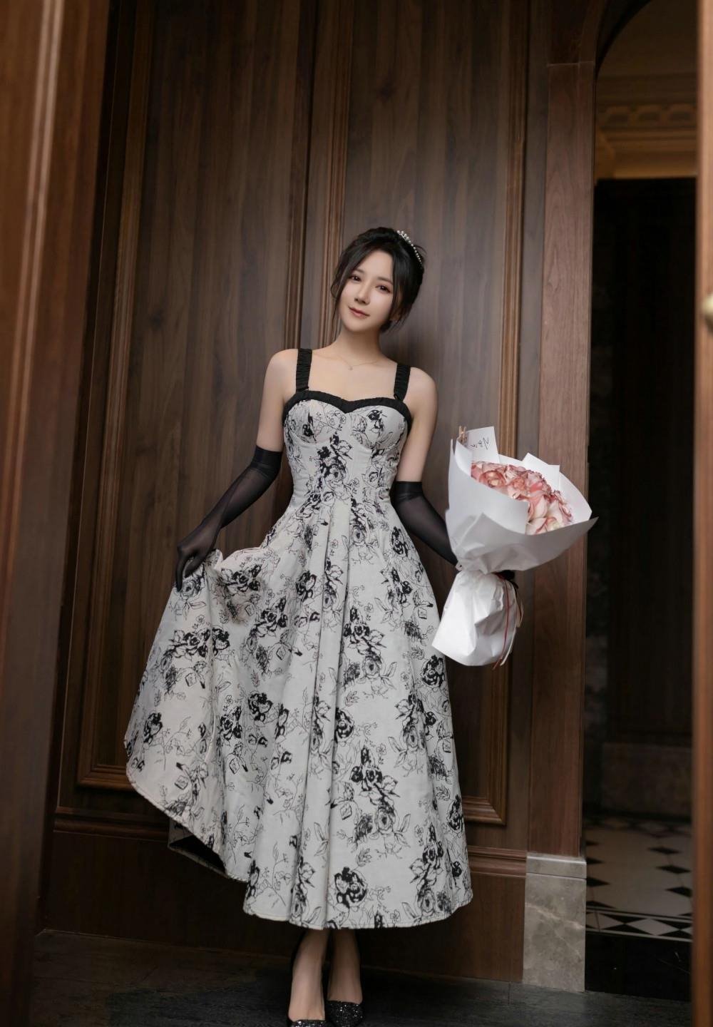 ���к����Ƶ���������վ